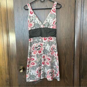 PATAGONIA Margot Hiking Stretchy Floral Print Dress-Green & Peach-Medium